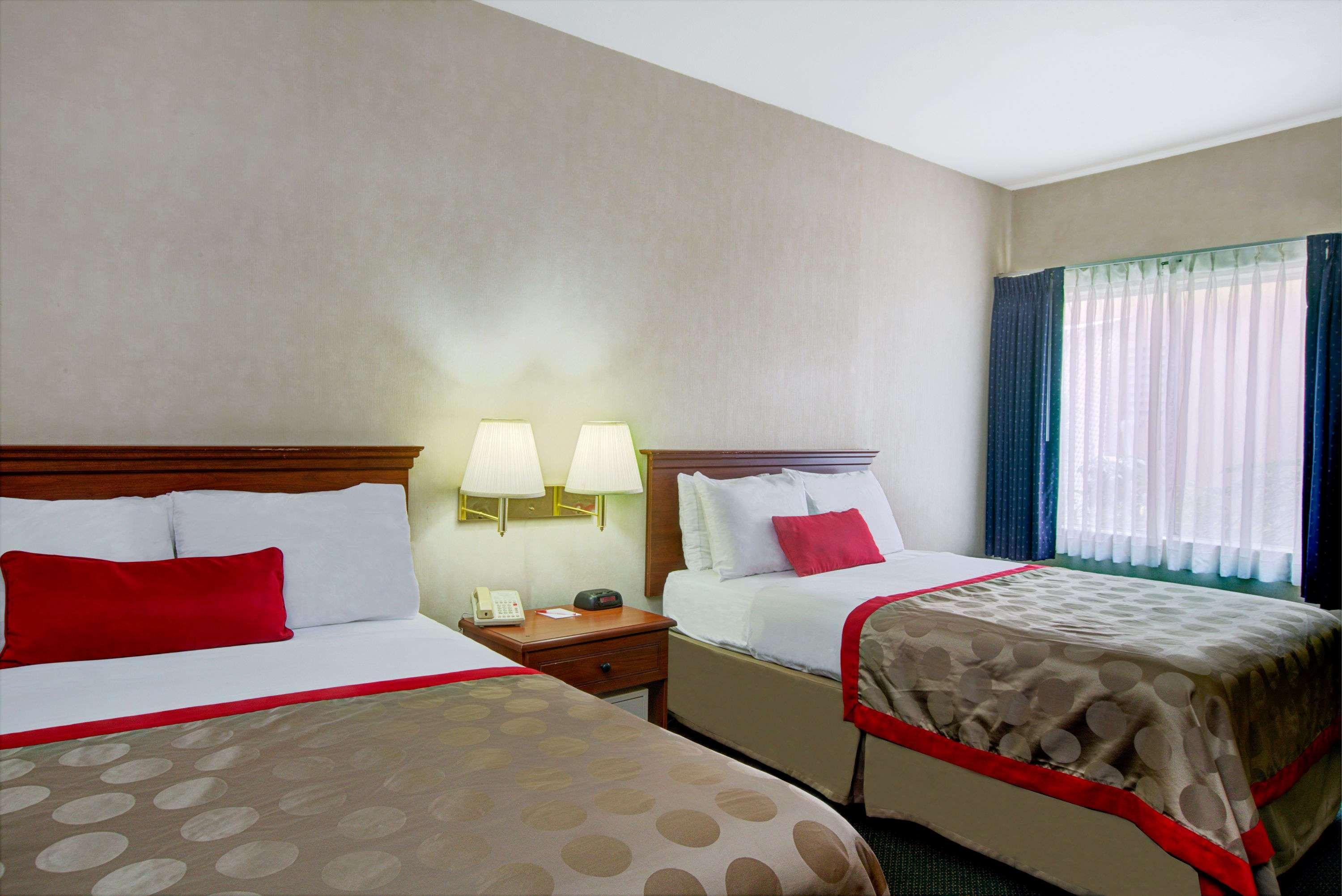 Hotel Ramada By Wyndham Hawthorne/Lax Exterior foto