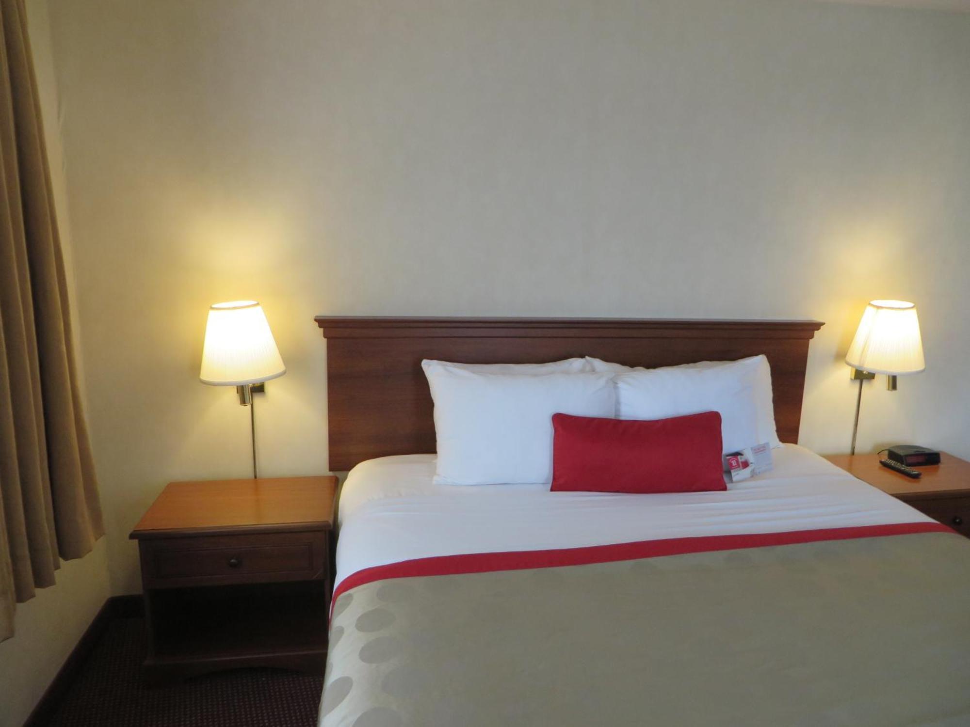 Hotel Ramada By Wyndham Hawthorne/Lax Zimmer foto